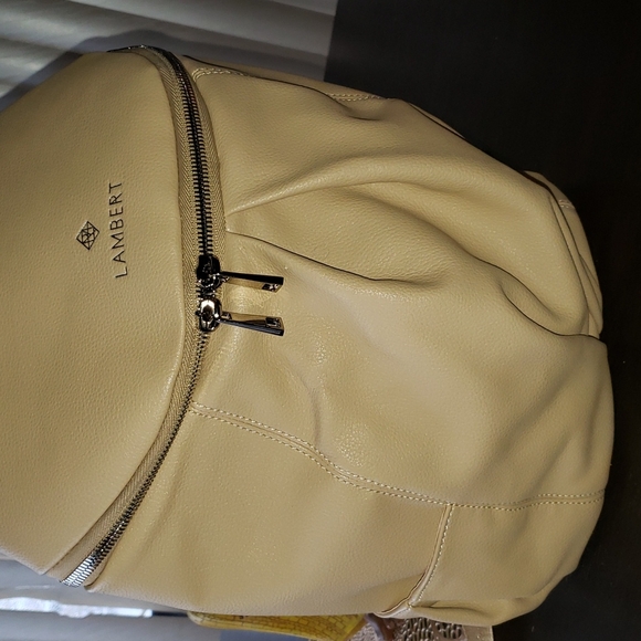 Lambert - Picture 5 of 11